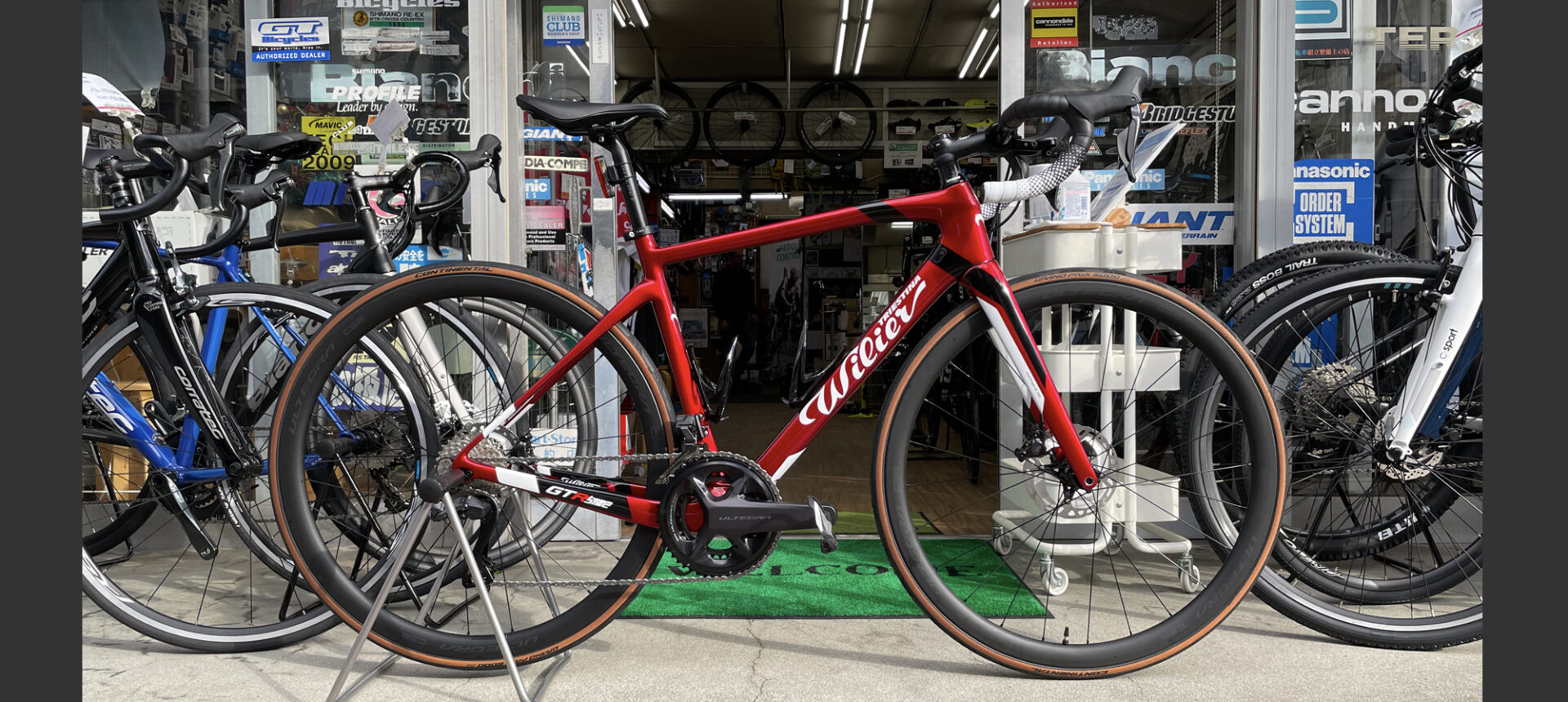 Wilier GTR team DISC ULT Di2 2022年モデル スタッフのバイクを組み