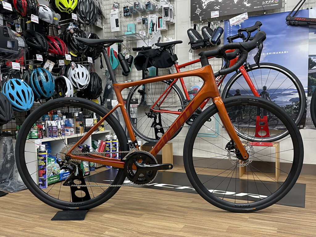 GIANT Defy2 素材 アルミフレーム 室内保管 - 自転車本体