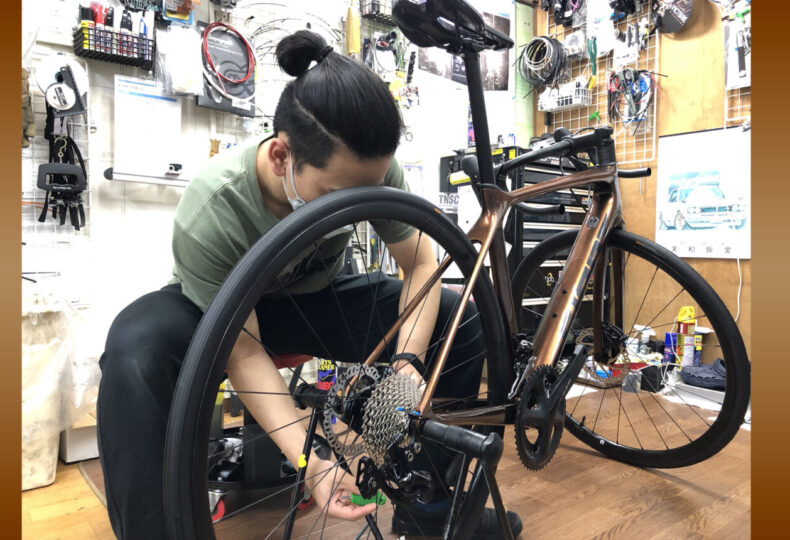 GIANT TCR ADVANCED 2 DISC KOM 2022年モデル組み立てました 
