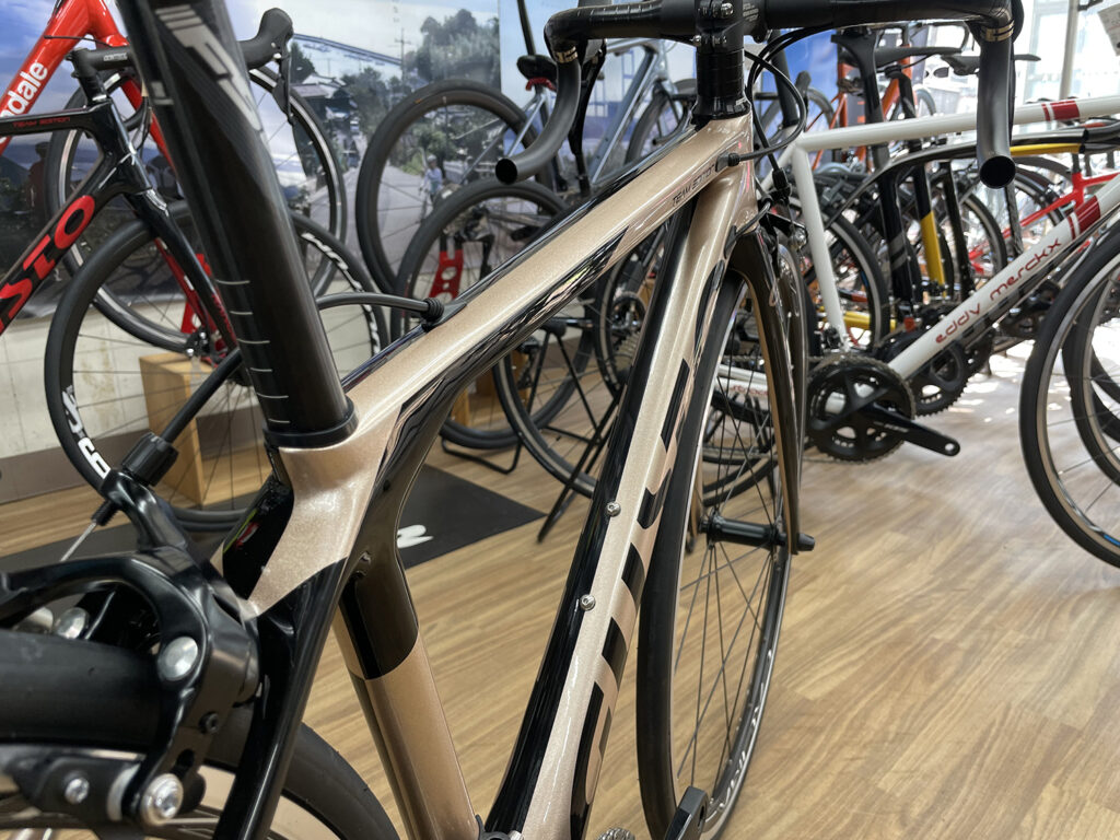 GUSTO RANGER SPORT シャンパンゴールドカラーを組みました 