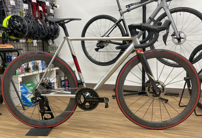 CHERUBIM_RACER_DISC_R9270_red_bikeueki