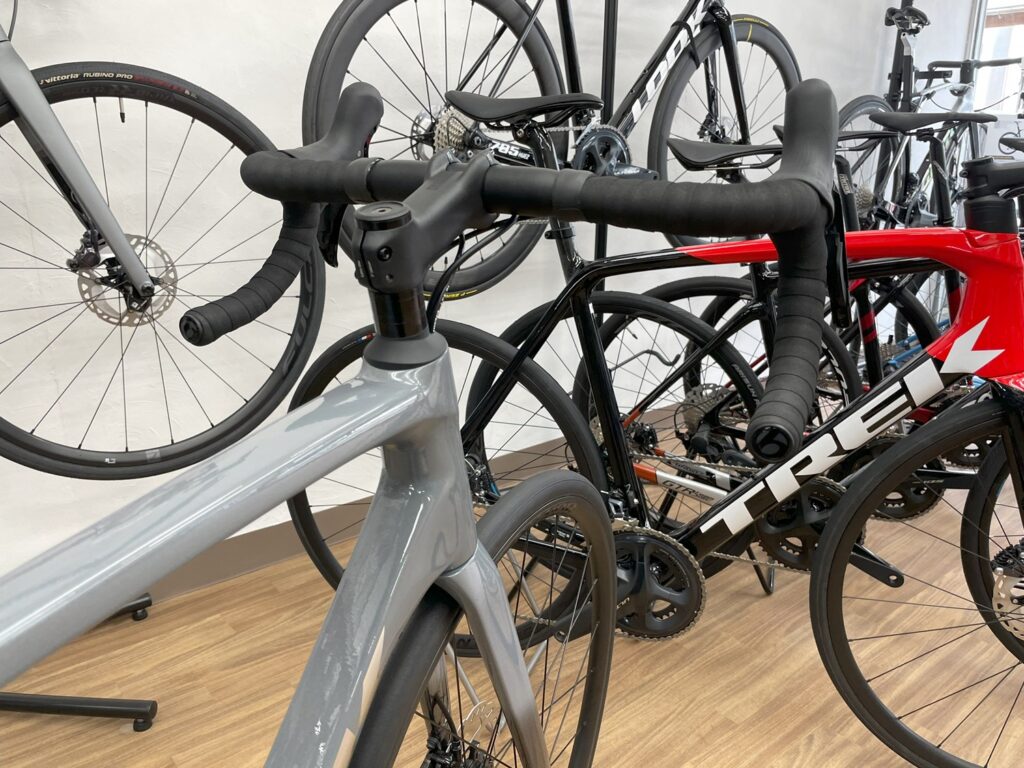 TREK_Emonda_ALR_5_Grey_Fade