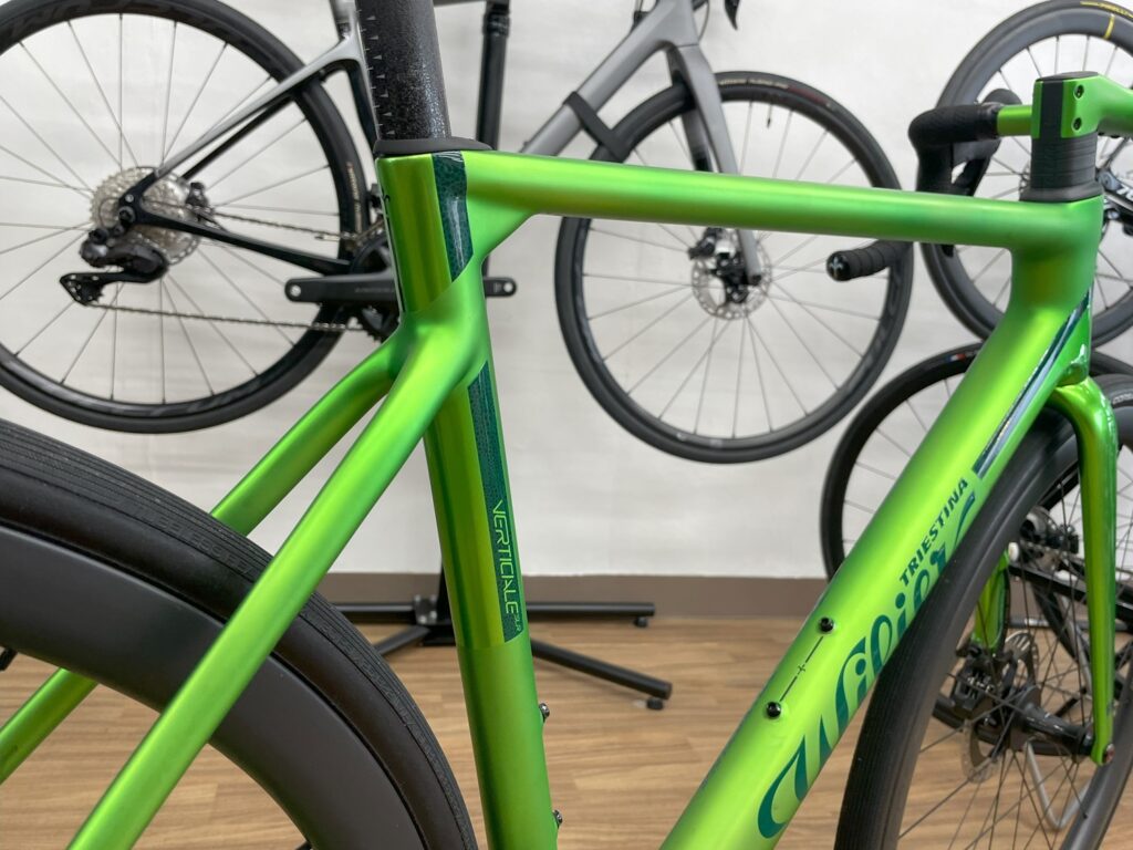 Wilier_ VERTICALE_SLR_ HULK_GREEN_2024