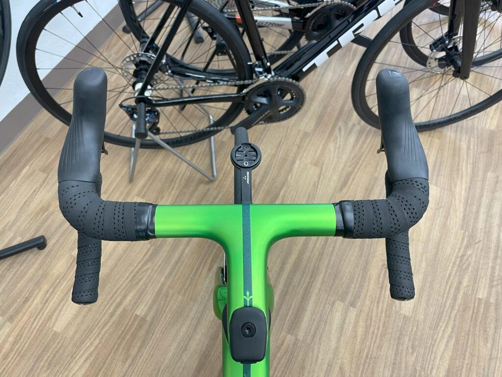 Wilier_ VERTICALE_SLR_ HULK_GREEN_2024