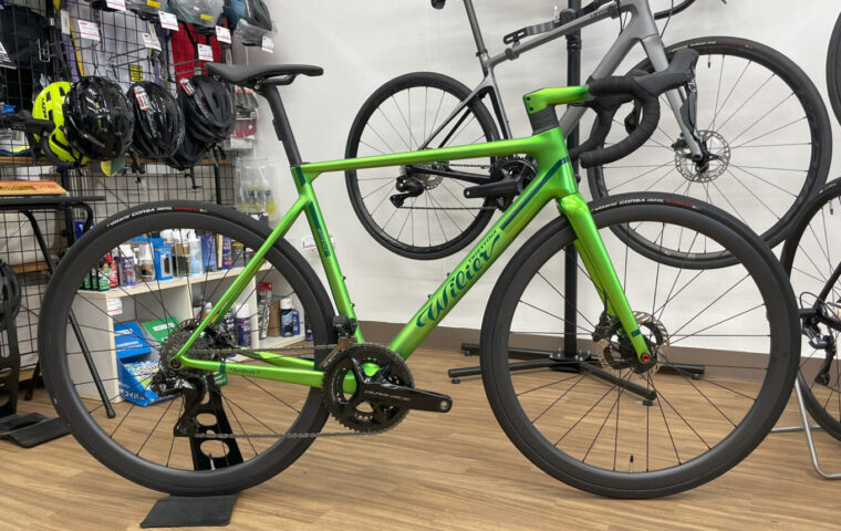 Wilier_ VERTICALE_SLR_ HULK_GREEN_2024