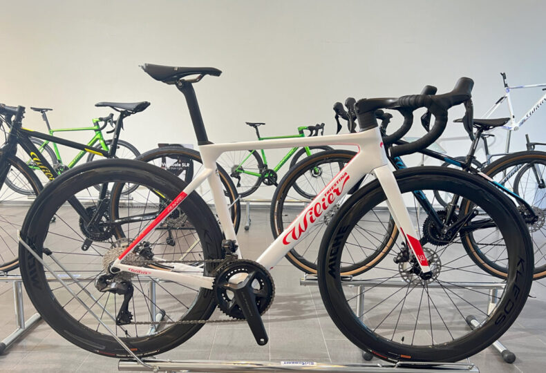 Wilier_2025展示会_20240917_FILANTE_SL_WHITERED_top