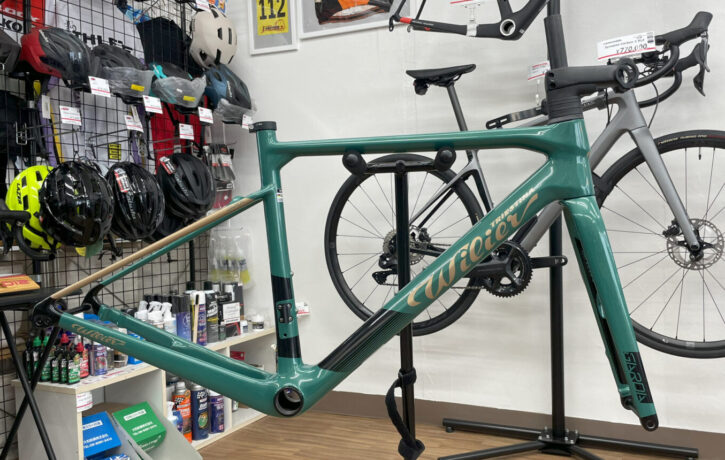 Wilier_GARDA_G42GREEN_GOLD