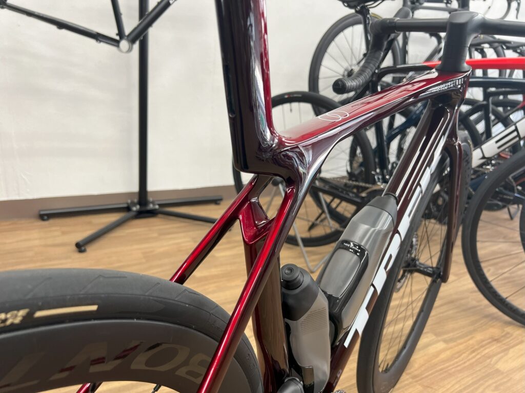 TREK_Madone_Gen8_Carbon_Red_Smoke