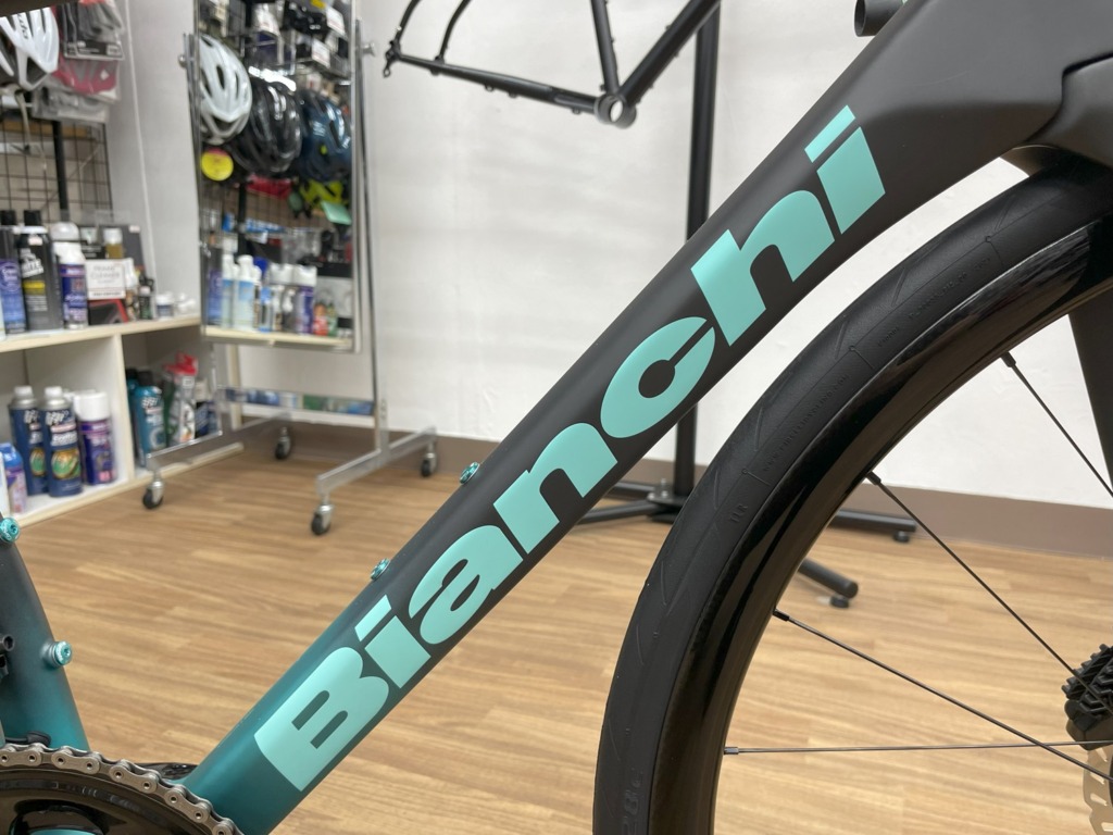 Bianchi_SPECIALISSIMA_RC_DURA-ACE_Di2_12sp_YTB42W