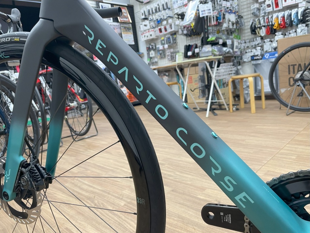 Bianchi_SPECIALISSIMA_RC_DURA-ACE_Di2_12sp_YTB42W