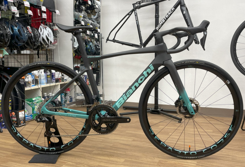 Bianchi_SPECIALISSIMA_RC_DURA-ACE_Di2_12sp_YTB42W