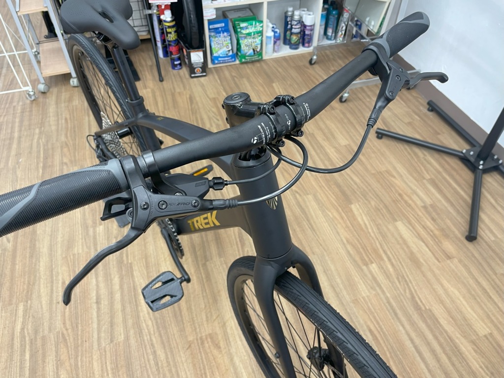 TREK_FX2_Gen4_ Matte_Trek_Black