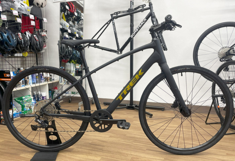 TREK_FX2_Gen4_ Matte_Trek_Black