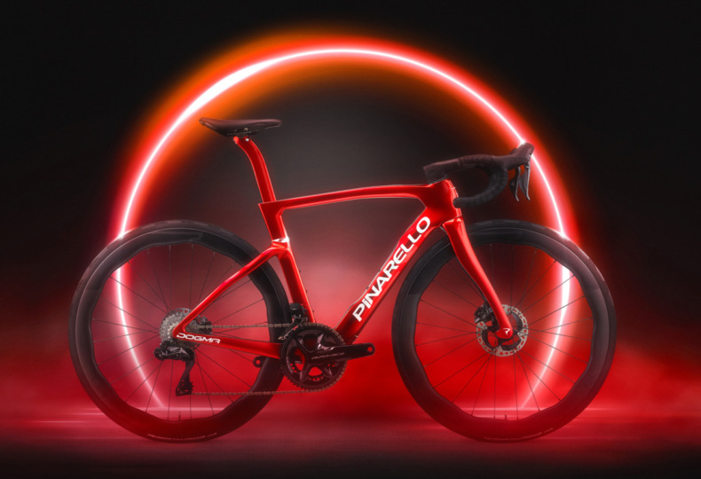 PINARELLO_DOGMA F_Starry_Red