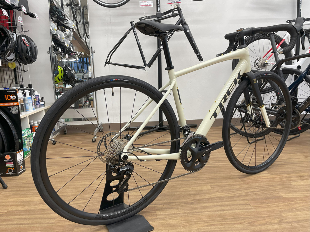 ロードバイク TREK トレック DOMANE4.3 ドマーネ 105MIX カーボン 