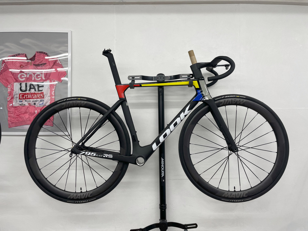 MAVIC_COSMIC_SLR_45_23mm_LOOK795取付例