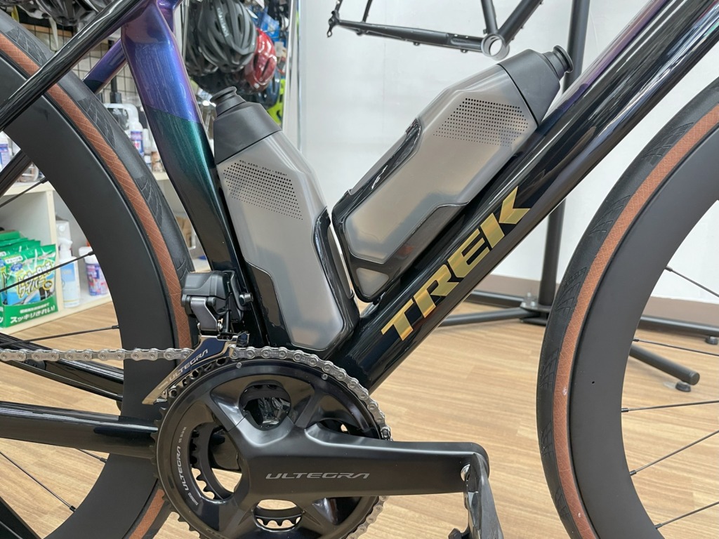 TREK_MADONE_SL_7_Gen8_DarkStar