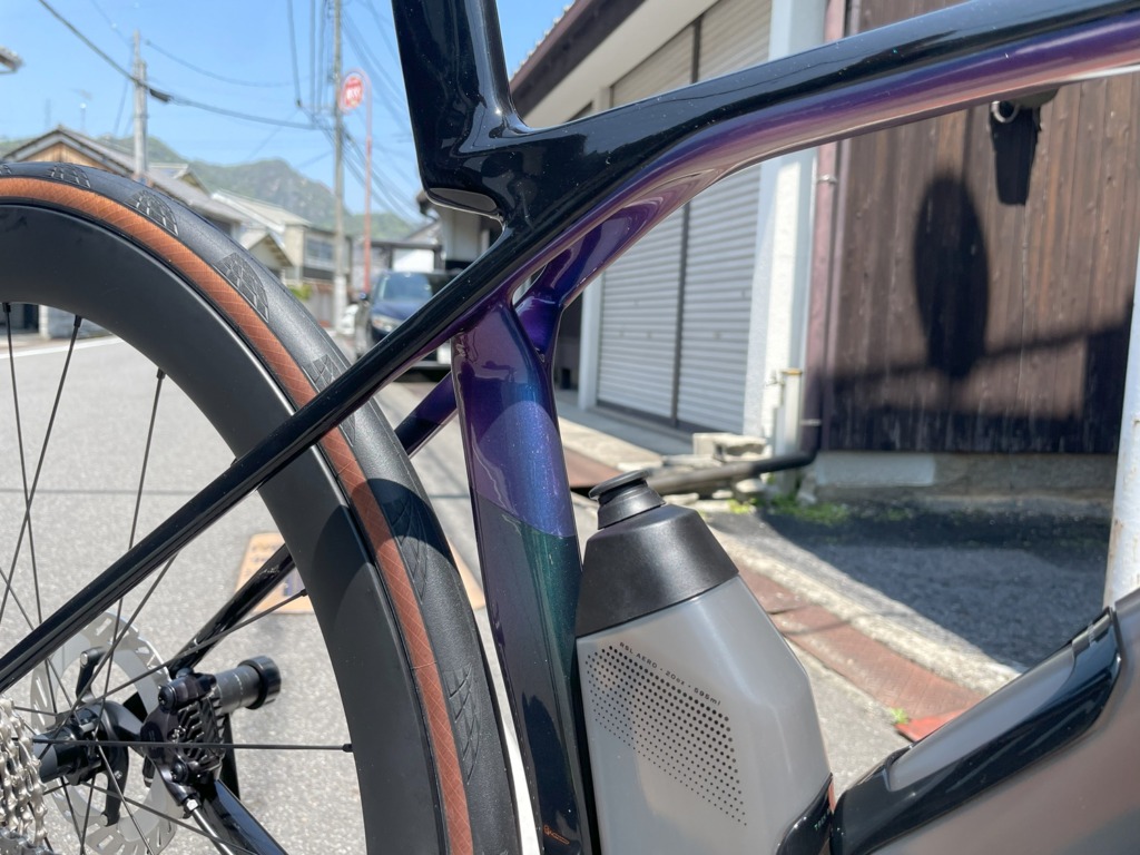 TREK_MADONE_SL_7_Gen8_DarkStar