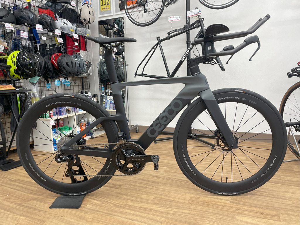 CEEPO_KATANA_2025_Glay-Black