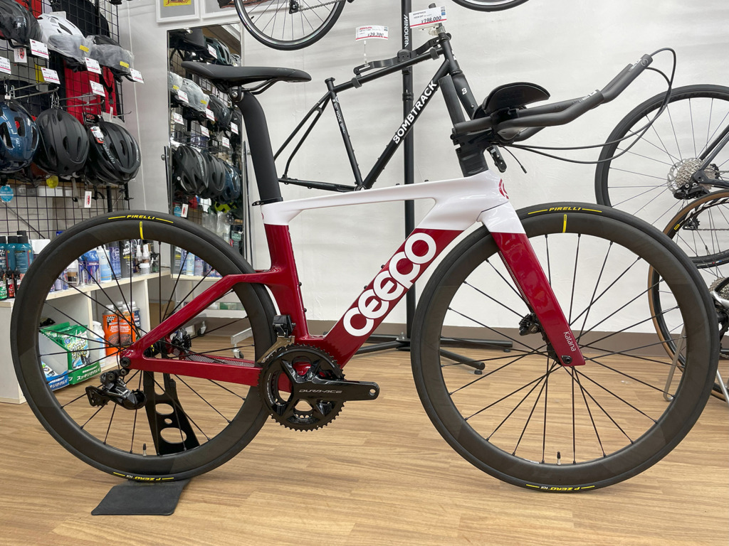CEEPO_Katana_2025_Candy-Red_White