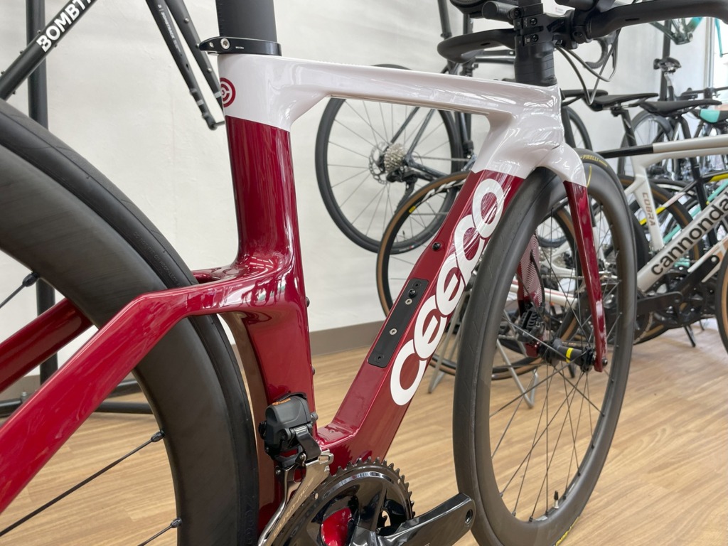 CEEPO_Katana_2025_Candy-Red_White