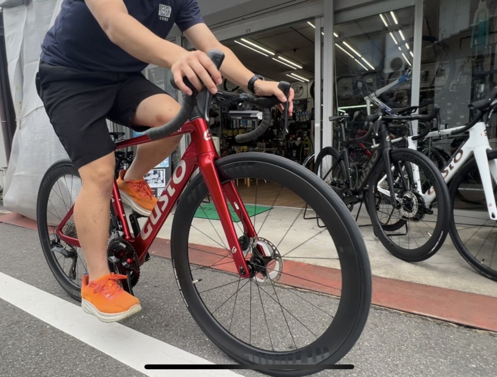 GUSTO_COBRA_EVO_DB_SPORT_TER_RED_TESTBIKE_2025