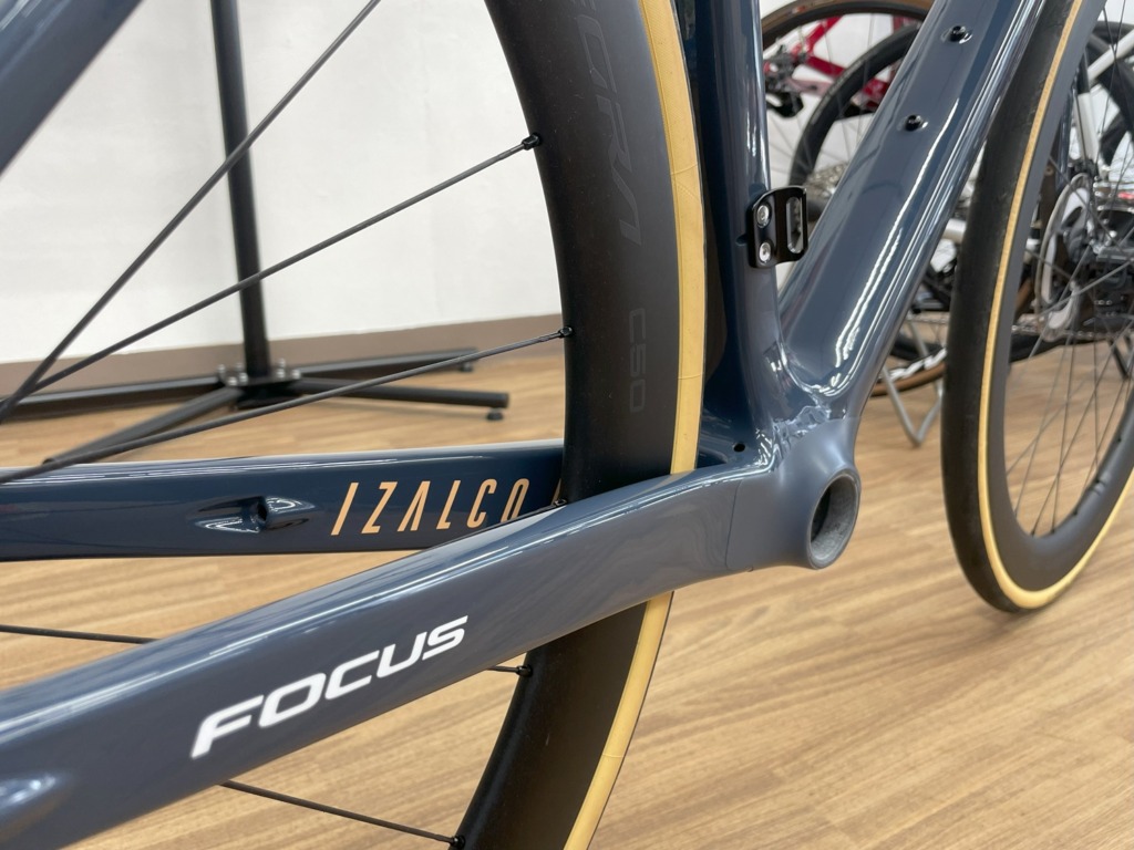 FOCUS_IZALCO_MAX_2025_フレームセット_blue
