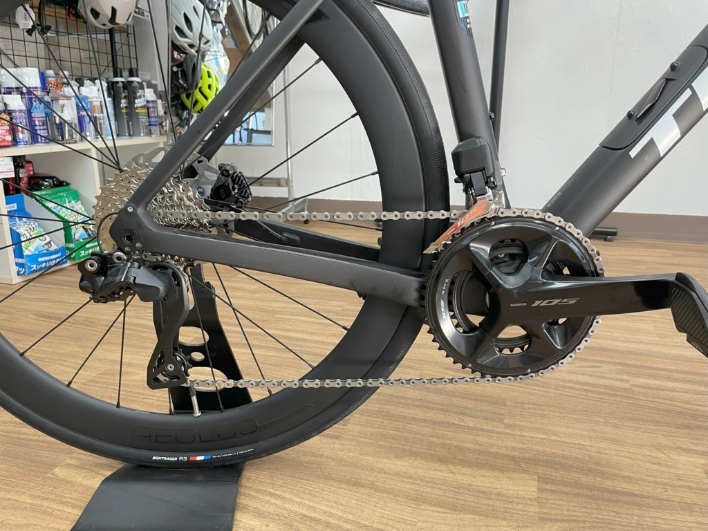 TREK_Domane_SL5_Gen4_MatteDeepSmoke_AeolusElite50TLR_105Di2