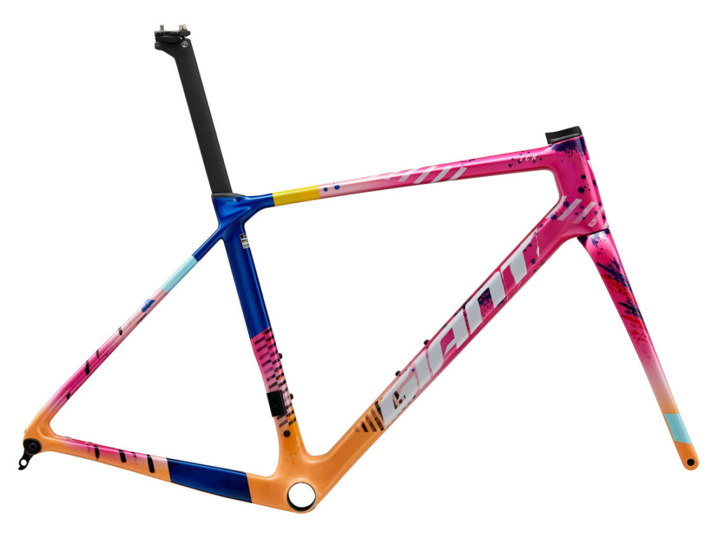 GIANT_MY26TCRAdvancedPro-FF_ColorDCarnival
