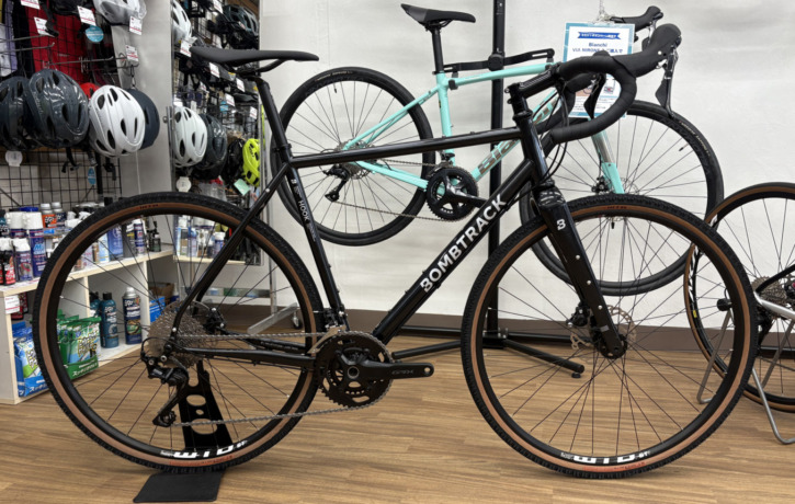 BOMBTRACK_HOOK_GRX_10s_完成車_BLACK