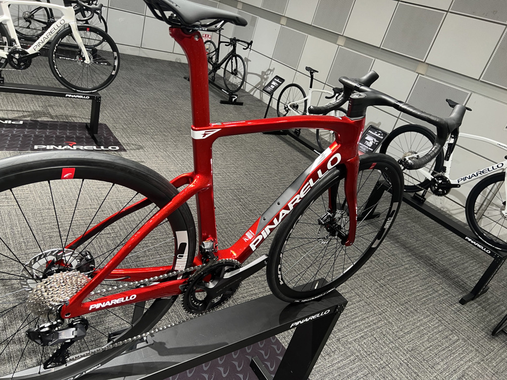 PINARELLO_NEW_F7_H211_STARRY_RED_SHINY