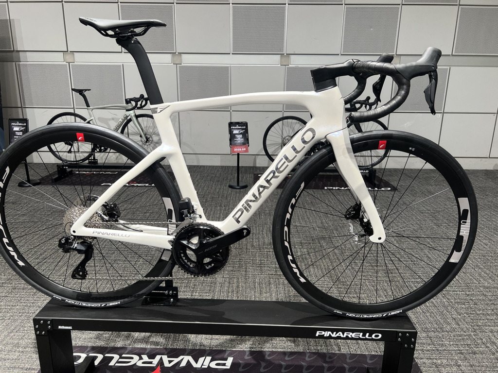 PINARELLO_NEW_F5_H231_ALABASTER_WHITE_SHINY