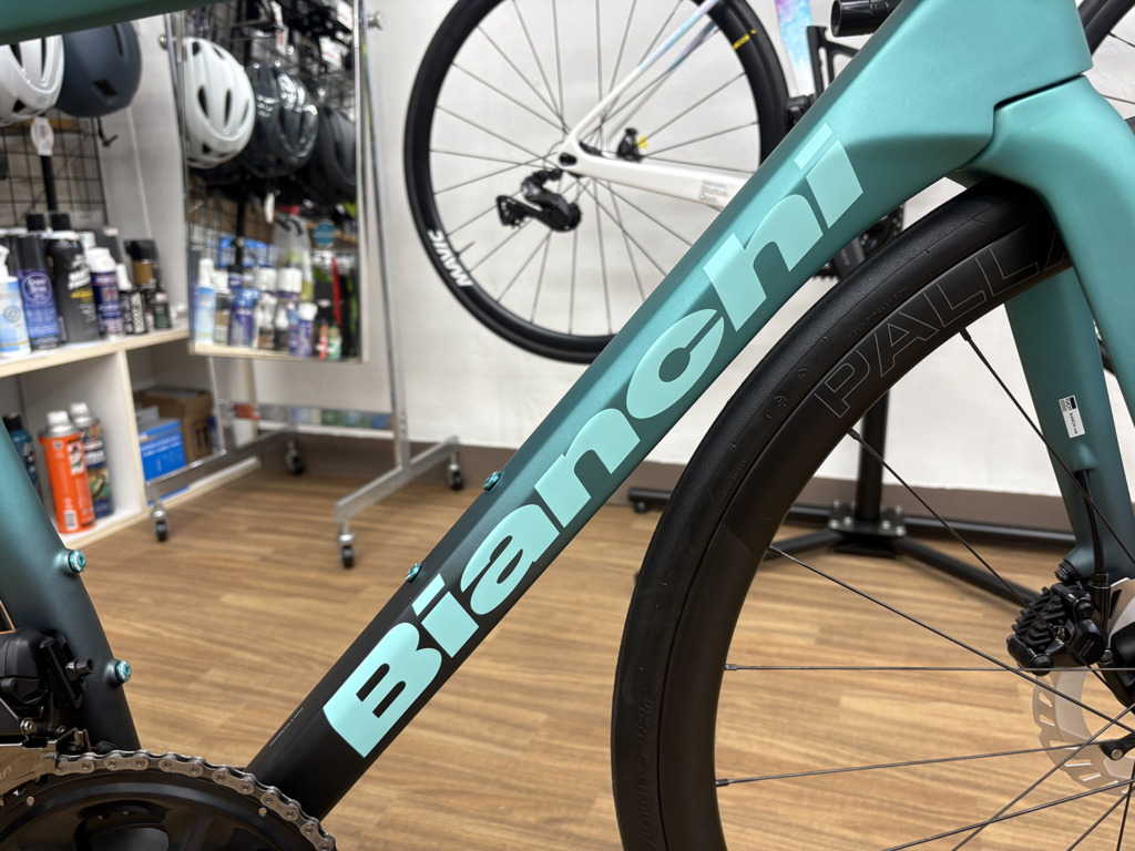 Bianchi_Specialissima_PRO_ULT_Di2_ガラスの鎧