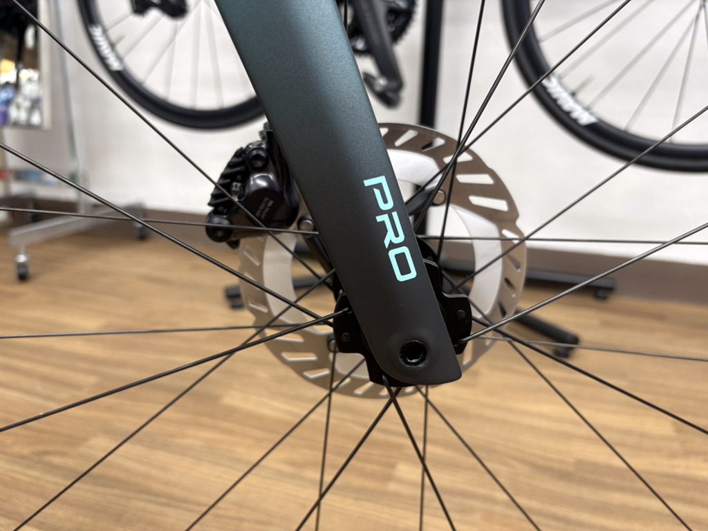 Bianchi_Specialissima_PRO_ULT_Di2_ガラスの鎧