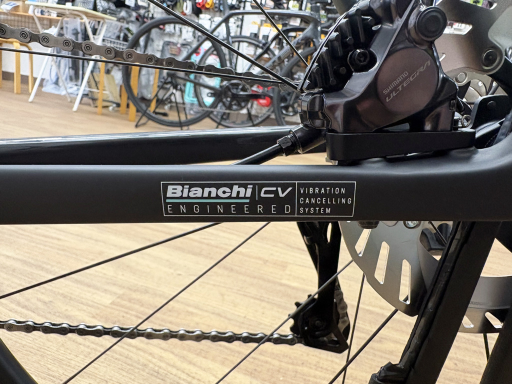Bianchi_Specialissima_PRO_ULT_Di2_ガラスの鎧