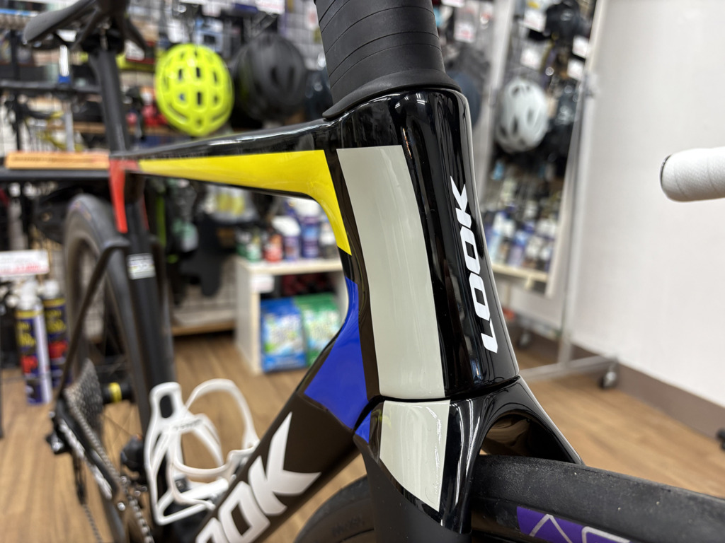 LOOK_795_BLADE2_RS_アイコニックR9270組