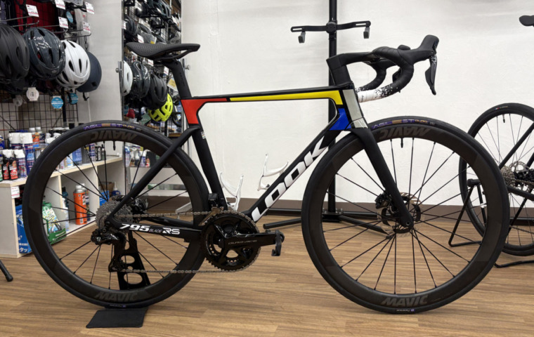 LOOK_795_BLADE2_RS_アイコニックR9270組