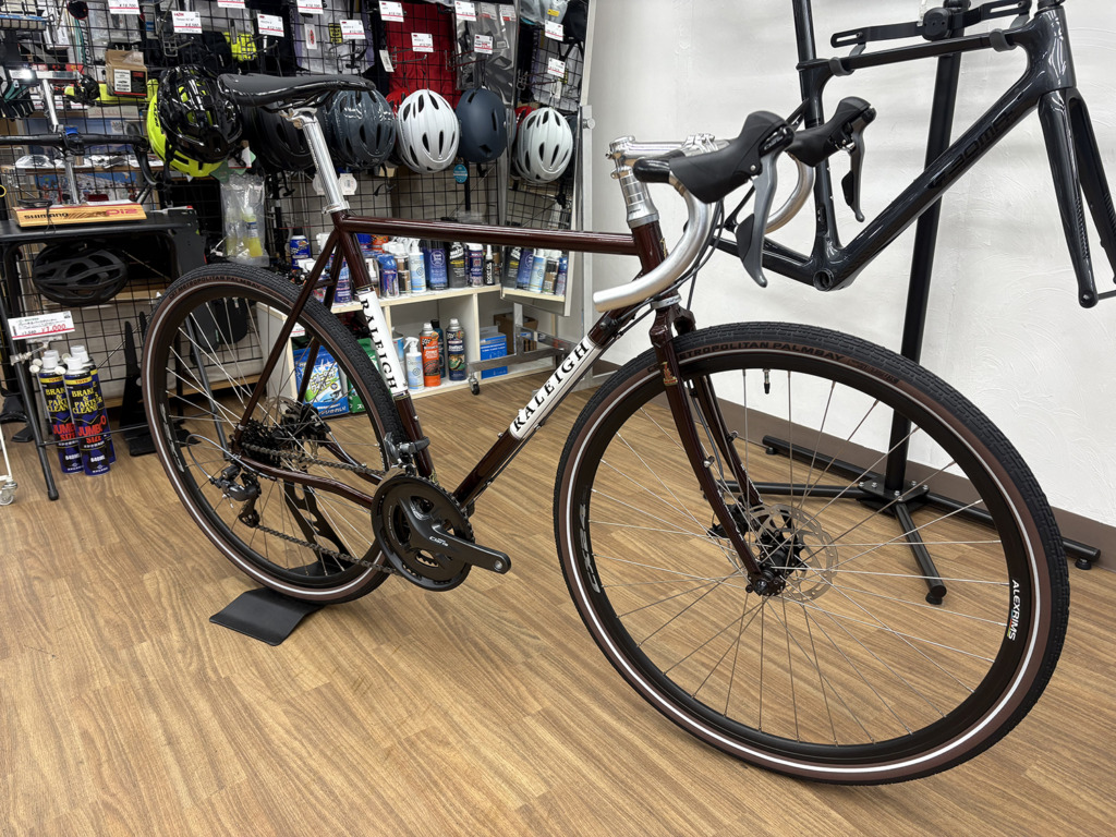 Raleigh_CR-DC_ブラウンブラック_