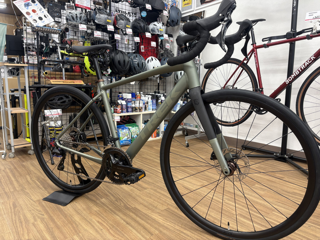 TREK_Domane_AL5_Gen4_LichenGreen