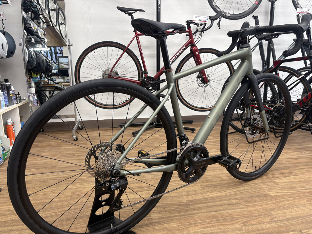 TREK_Domane_AL5_Gen4_LichenGreen