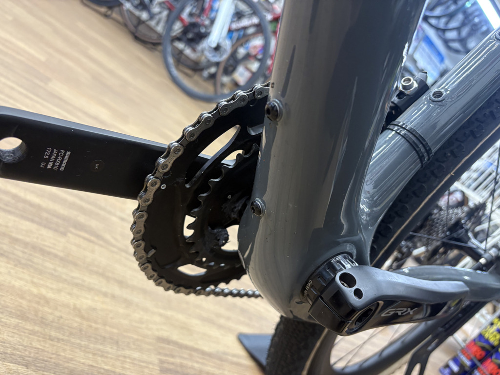 BOMA_UT_UDcarbon_gray