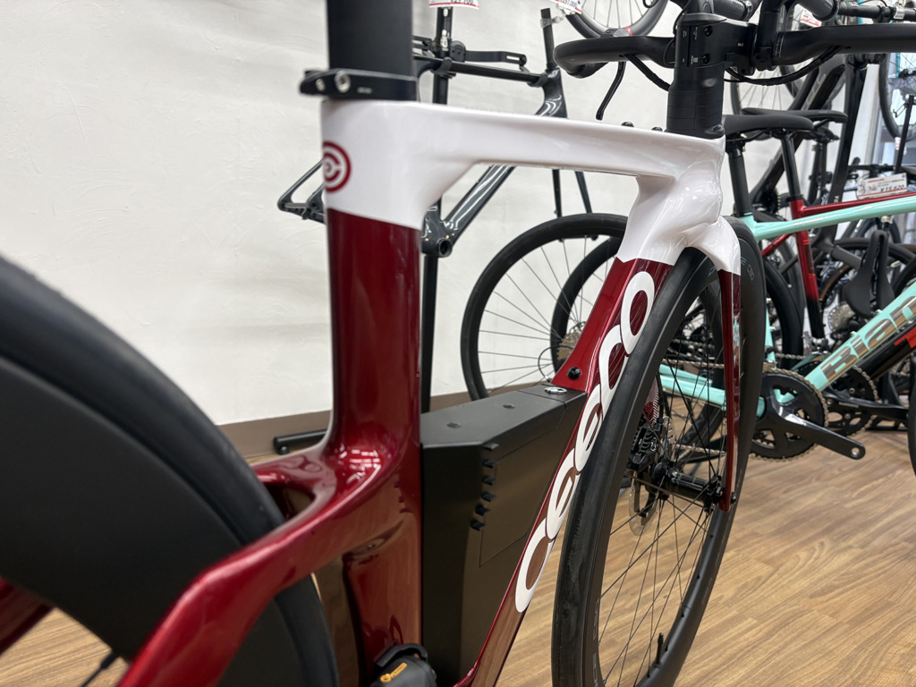 CEEPO_Katana_Dura-Ace_2025_Candy-Red_White