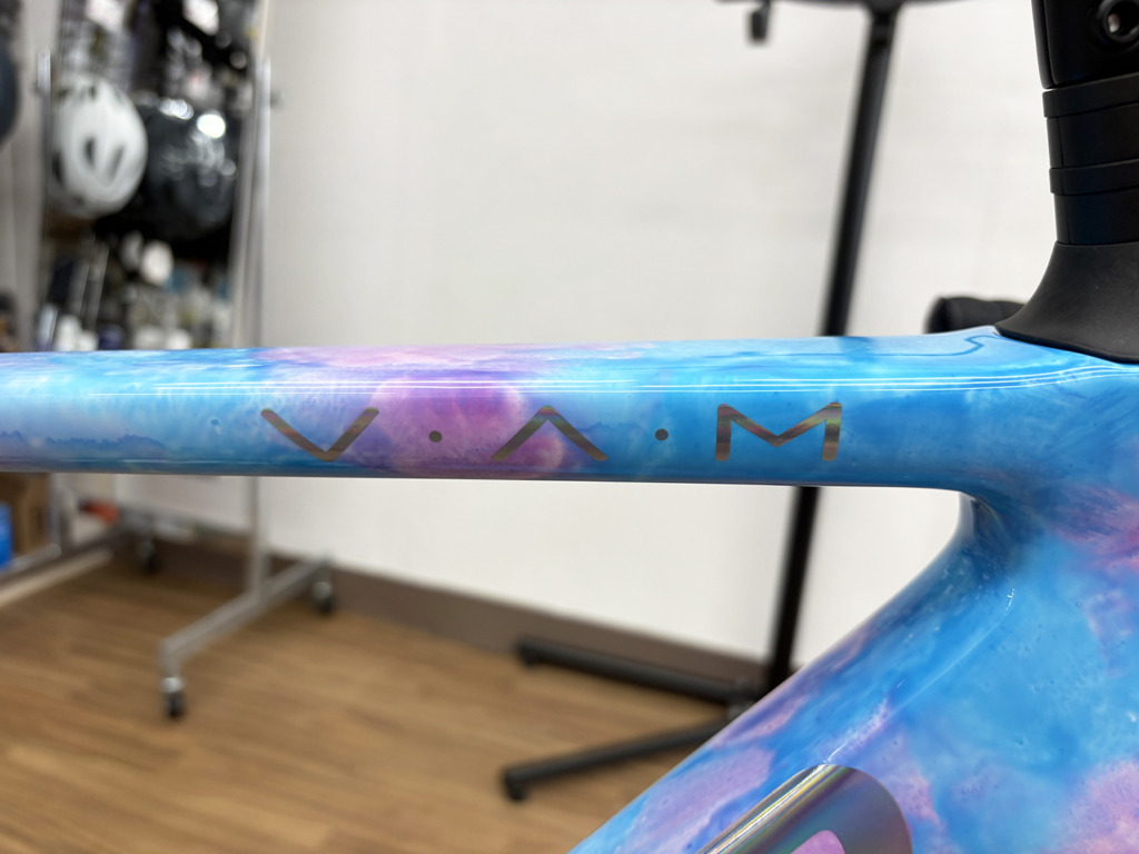 FACTOR_OSTRO_VAM_2.0_R8270_Water_colour