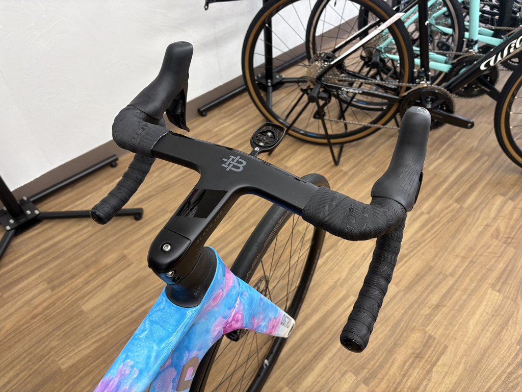 FACTOR_OSTRO_VAM_2.0_R8270_Water_colour