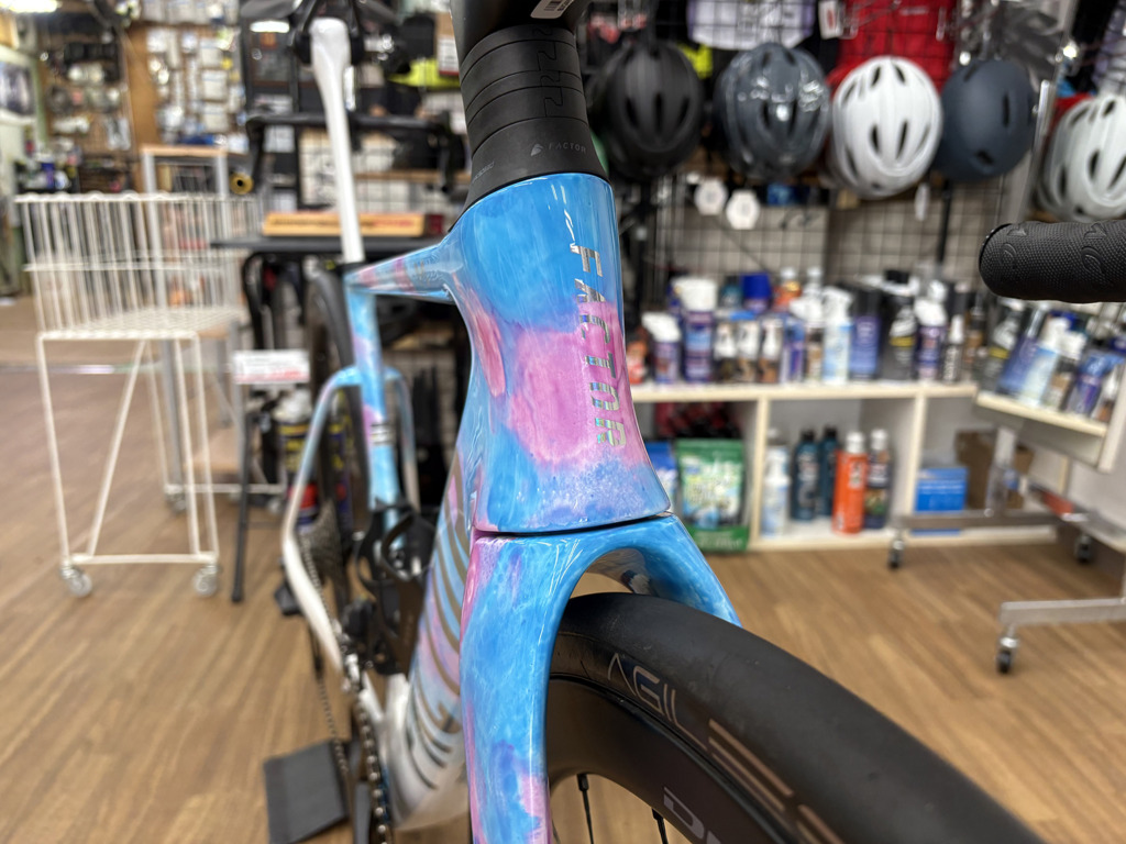 FACTOR_OSTRO_VAM_2.0_R8270_Water_colour