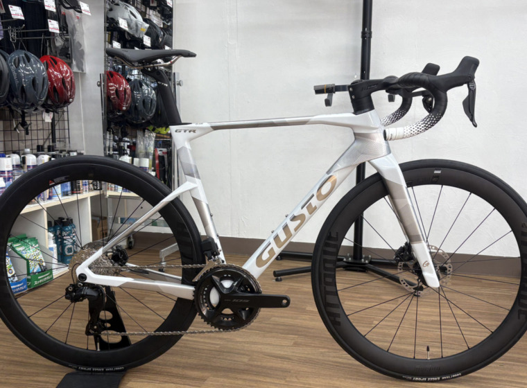 GUSTO_GTR_SPORT_TE_Peal-White