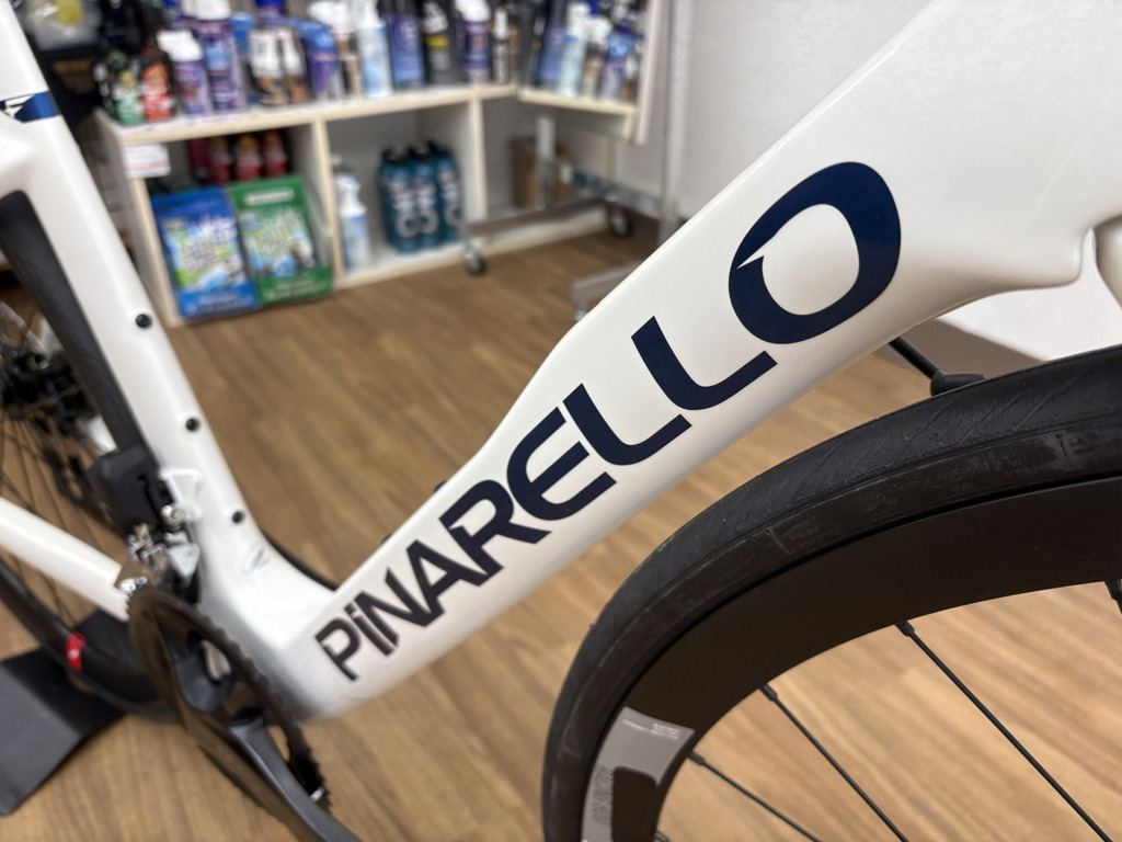 PINARELLO_F5_105_E321-FURIOUS-WHITE