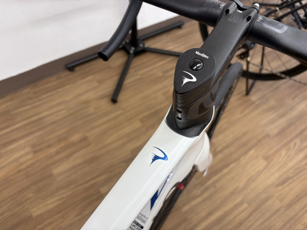 PINARELLO_F5_105_E321-FURIOUS-WHITE