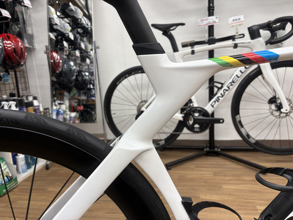 COLNAGO_Y1Rs_R9270-DURA_YSWC