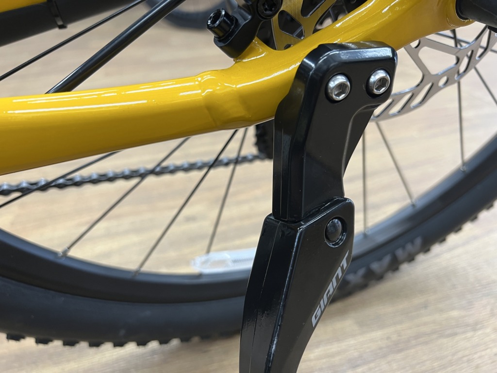 GIANT_TALON_3_YEL_ビーズワックス_08